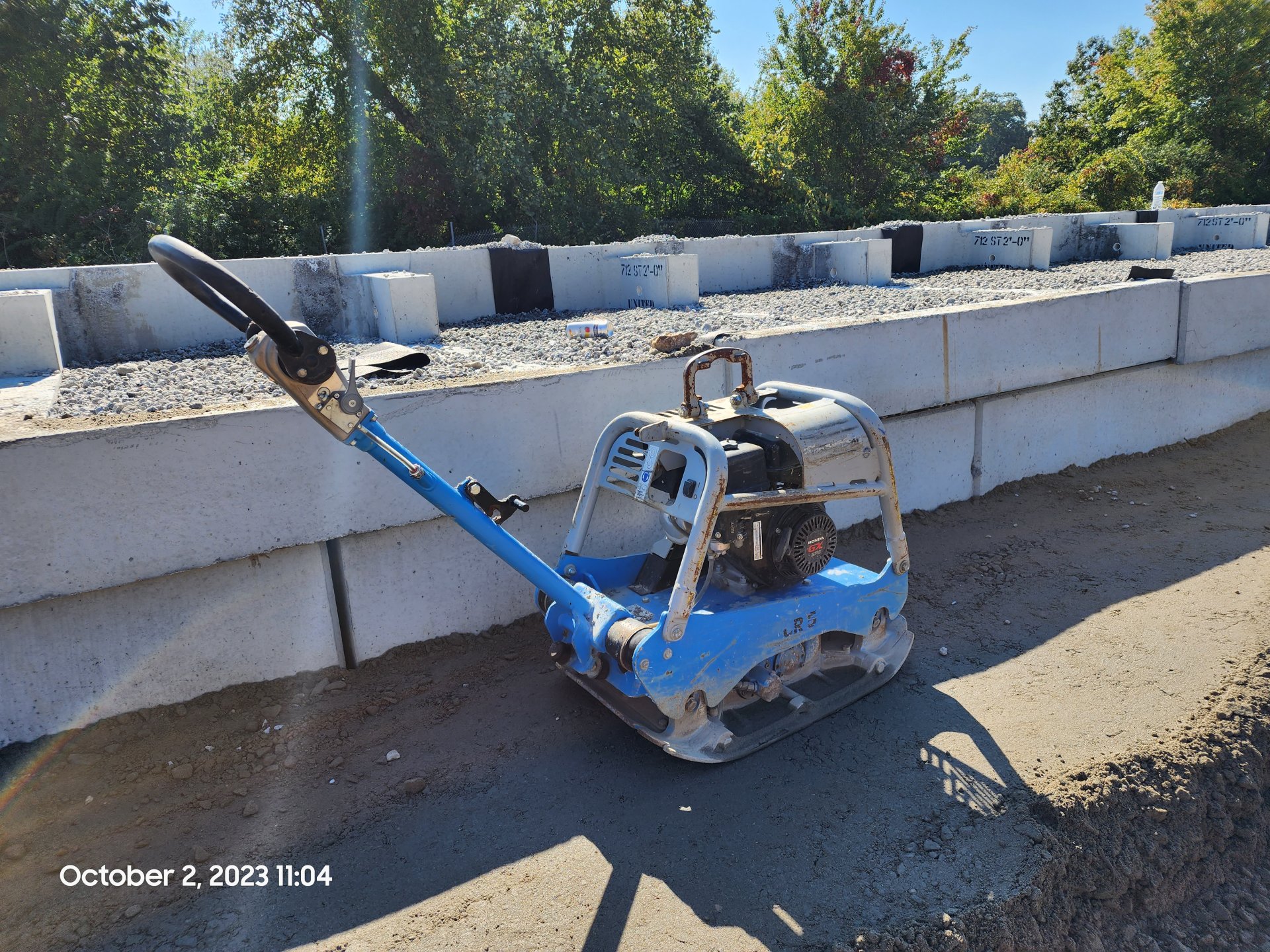 Plate Compactor for Pervious Backfill Retaining Wall 106